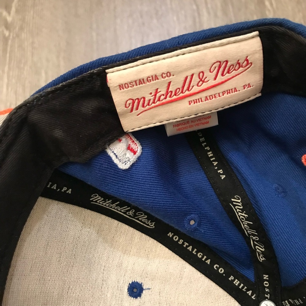 New York Knicks Mitchell &‎ Ness NBA Hardwood Classics Snapback Hat Adults OSFA​ - Picture 5 of 6